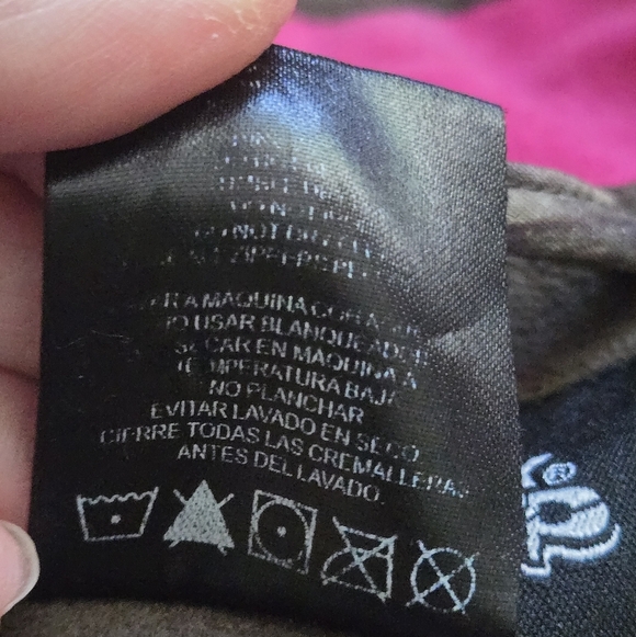 Mossy Oak Break Up Infinity Women's Camouflage Jacket - Picture 12 of 14